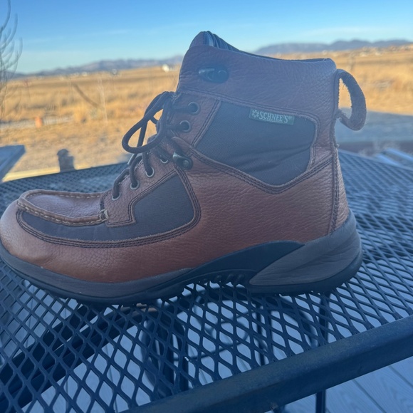 Boots - Picture 5 of 8